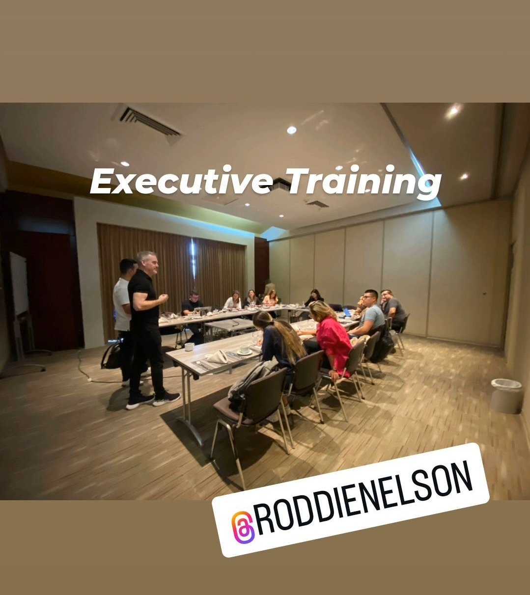 Roddie Nelson leading executive advisory session